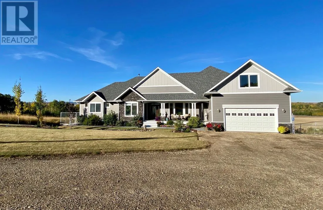 House for rent: 8165 Harper Subdivision Subdivision, Dawson Creek, British Columbia V1G 4E8