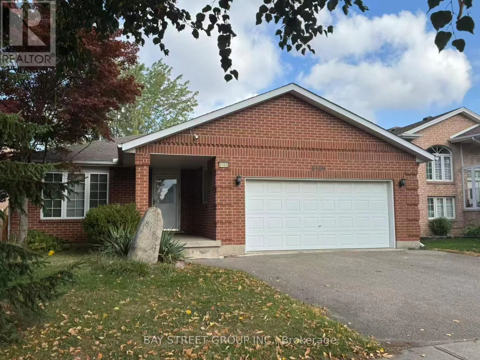 House for rent: 8189 Harvest Crescent, Niagara Falls, Ontario L2H 3G4