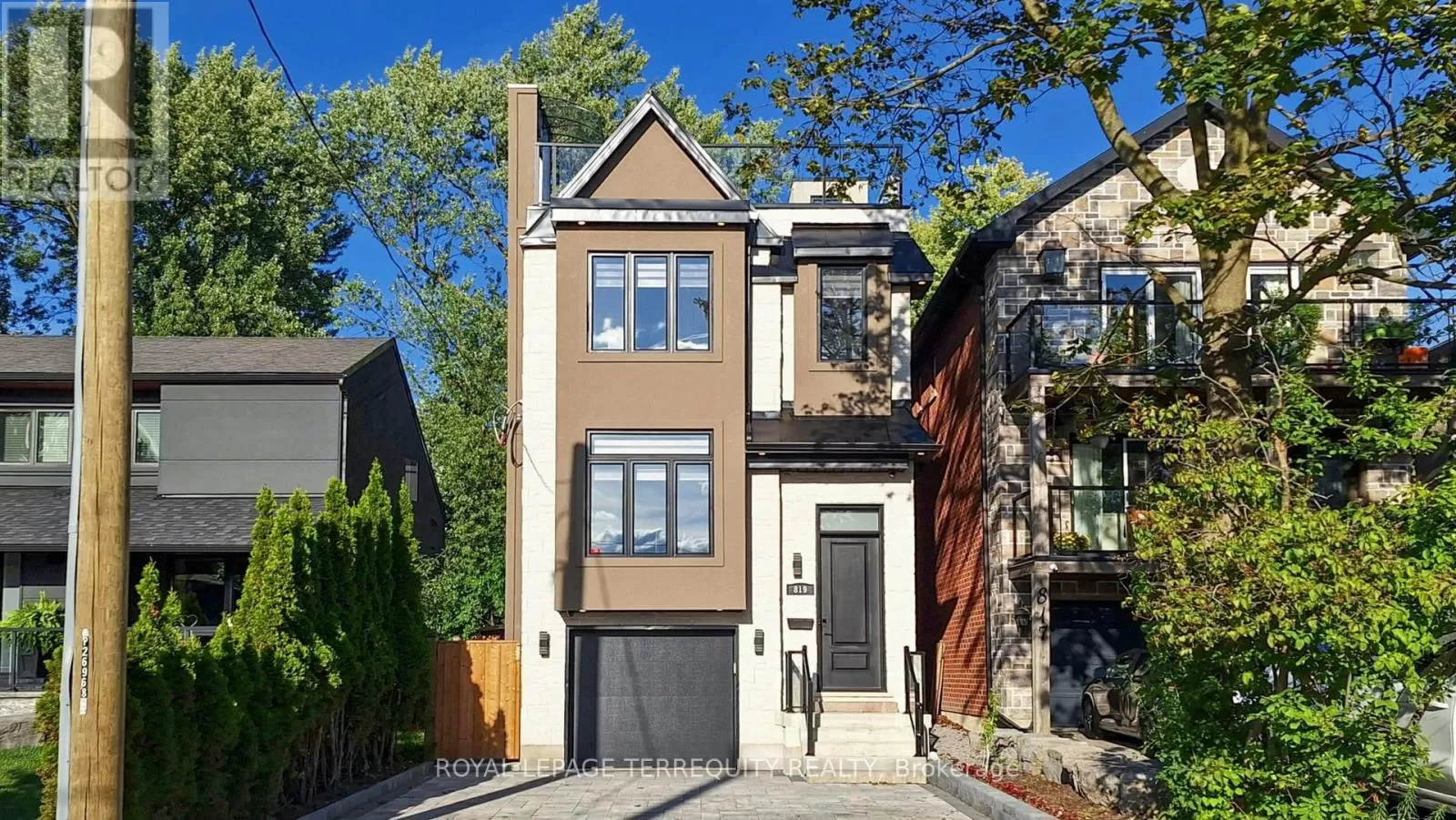 House for rent: 819 Fairview Avenue, Pickering, Ontario L1W 1M7