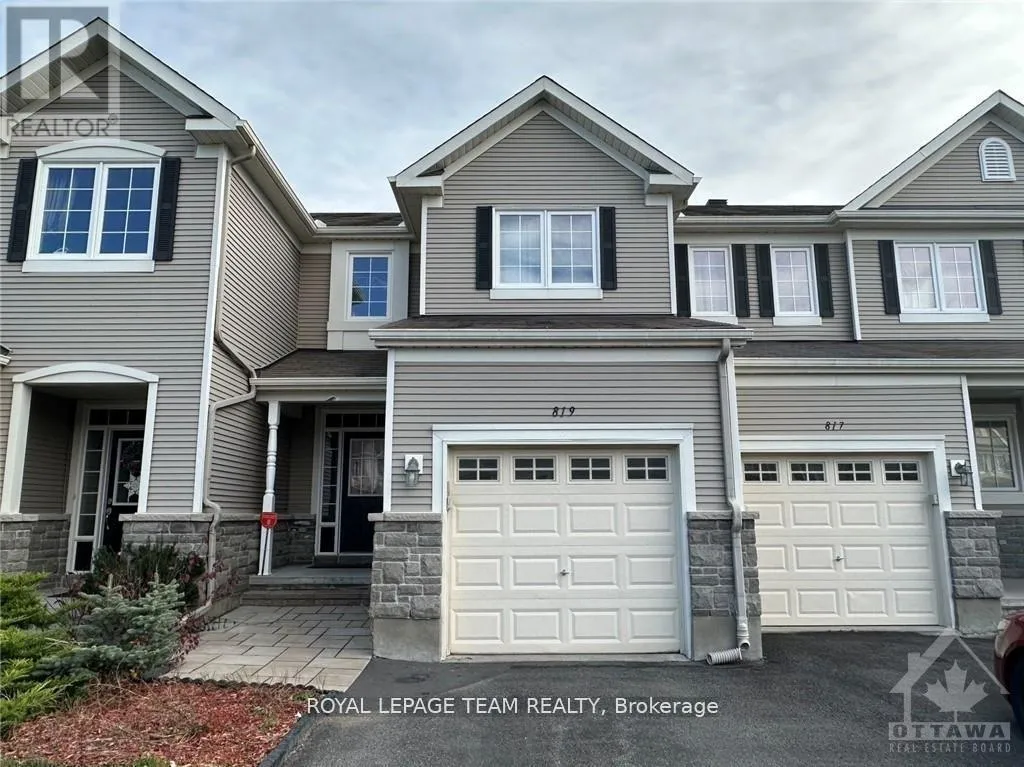 Row / Townhouse for rent: 819 Tabaret Street, Ottawa, Ontario K2M 0E4