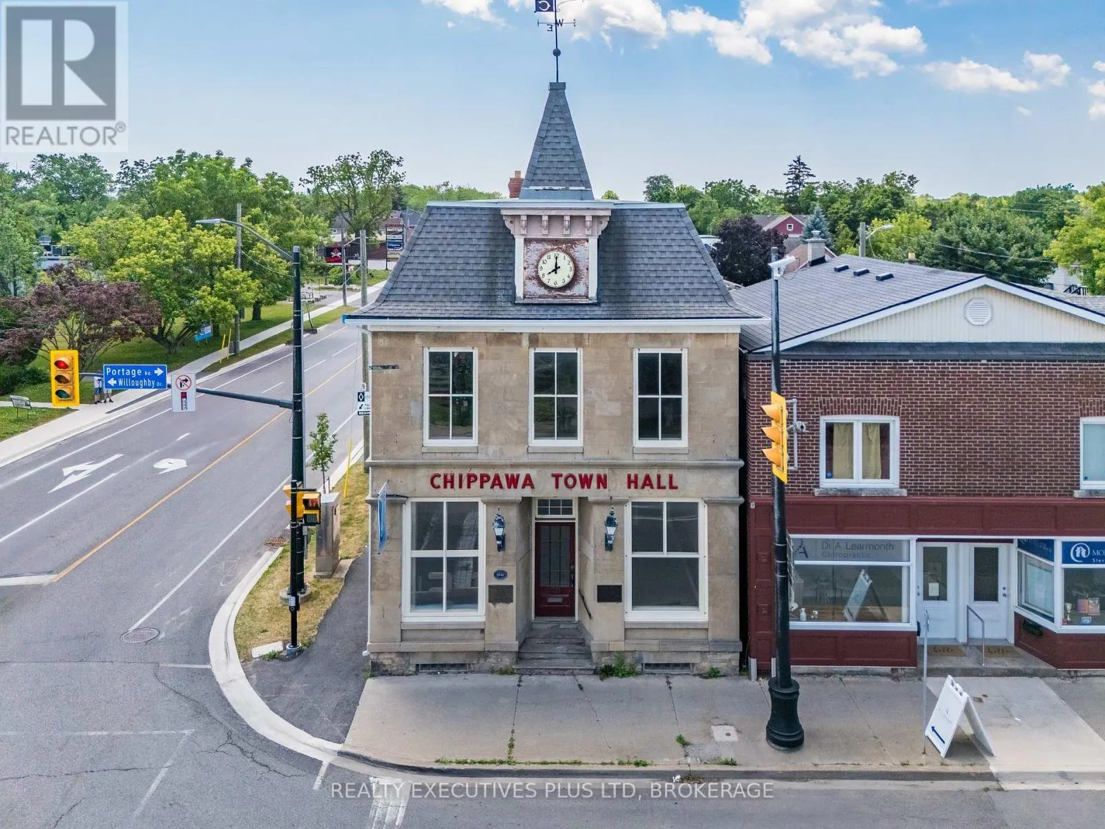 8196 Cummington Square W, Niagara Falls, Ontario L2G 6V9