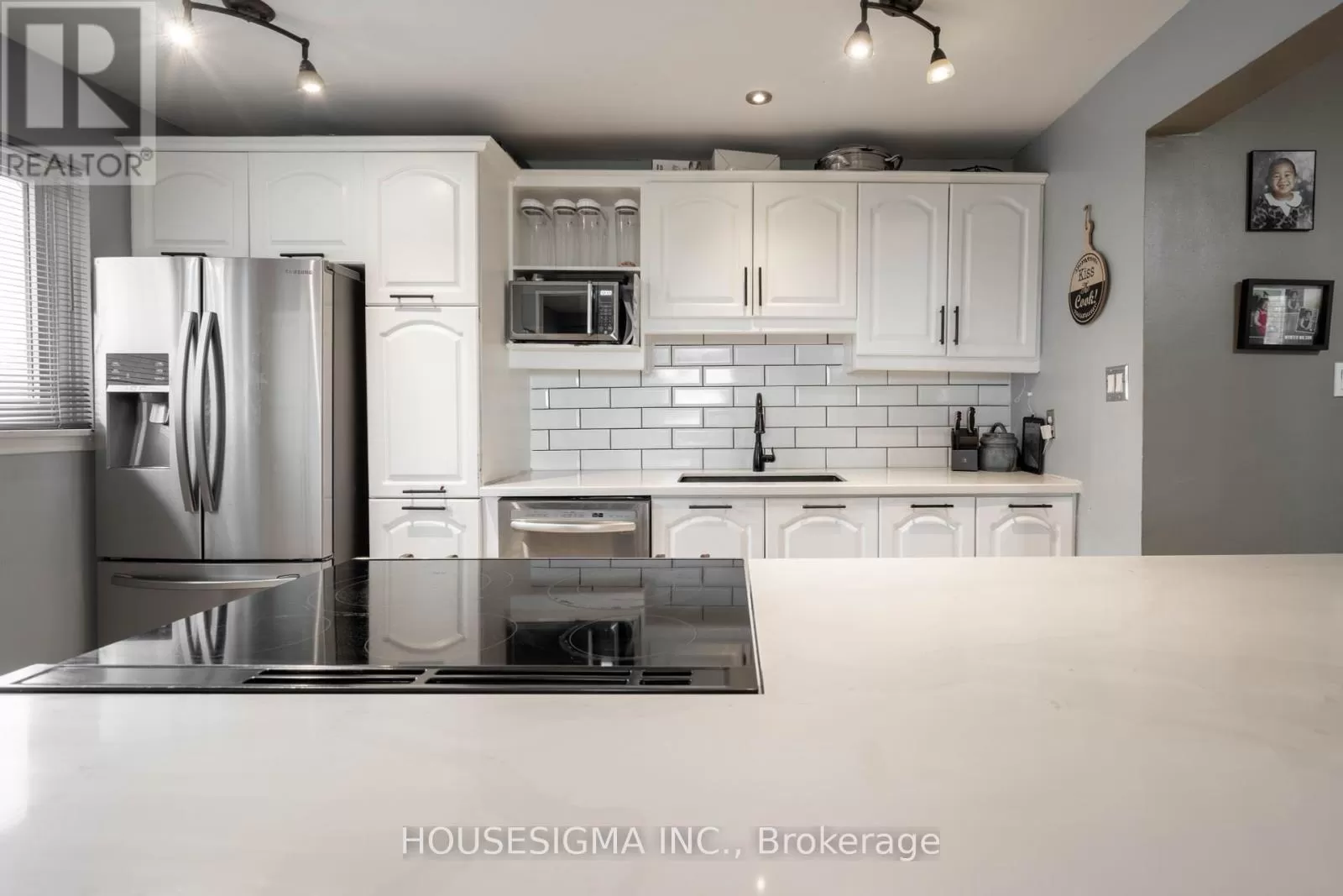 Row / Townhouse for rent: 82 - 321 Blackthorn Street, Oshawa, Ontario L1K 1L3