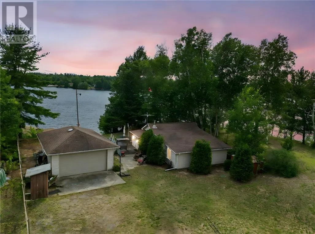 Recreational for rent: 82 Baker Drive, Nairn Centre, Ontario P0M 2L0