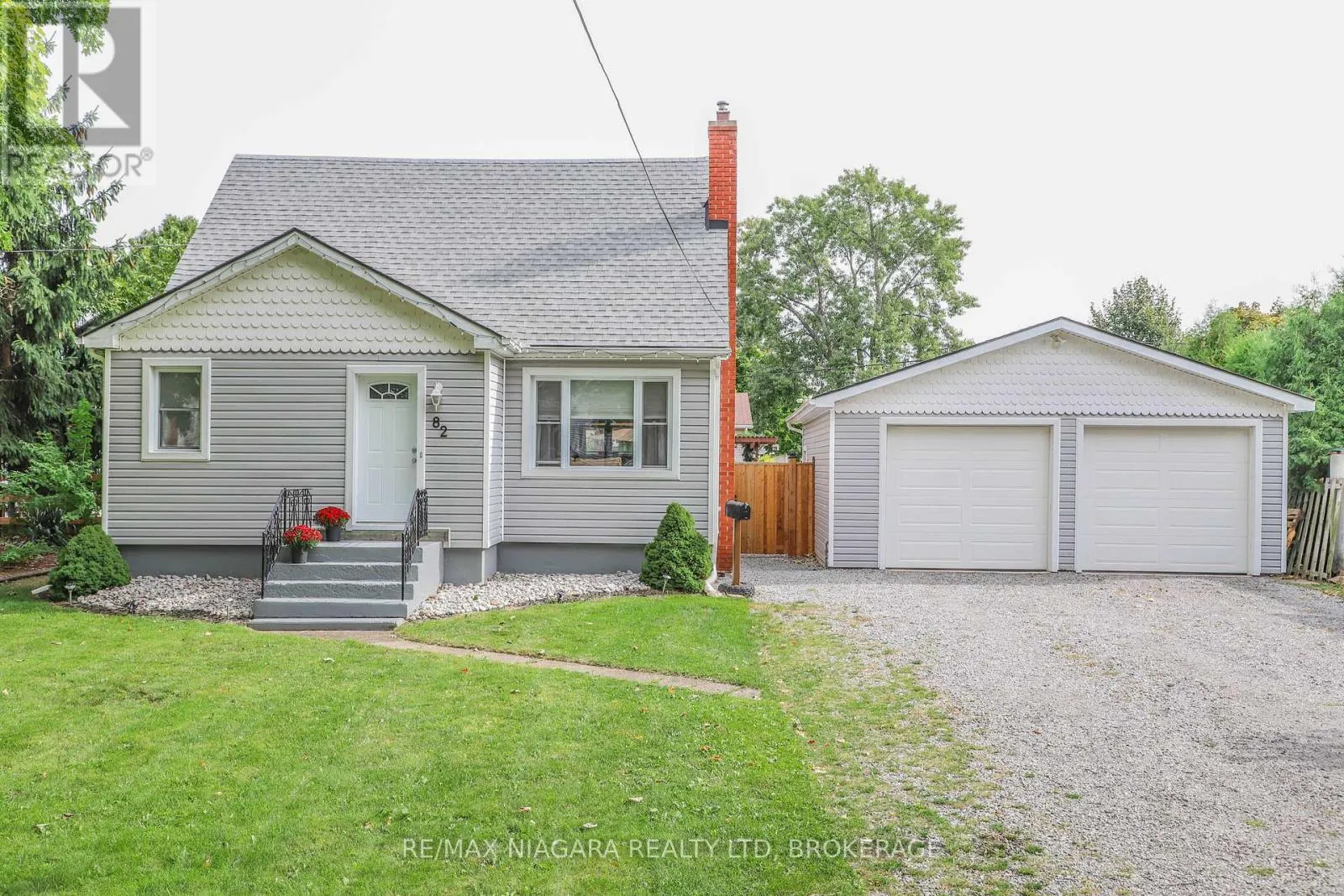 House for rent: 82 Devon Road, St. Catharines, Ontario L2N 1X6