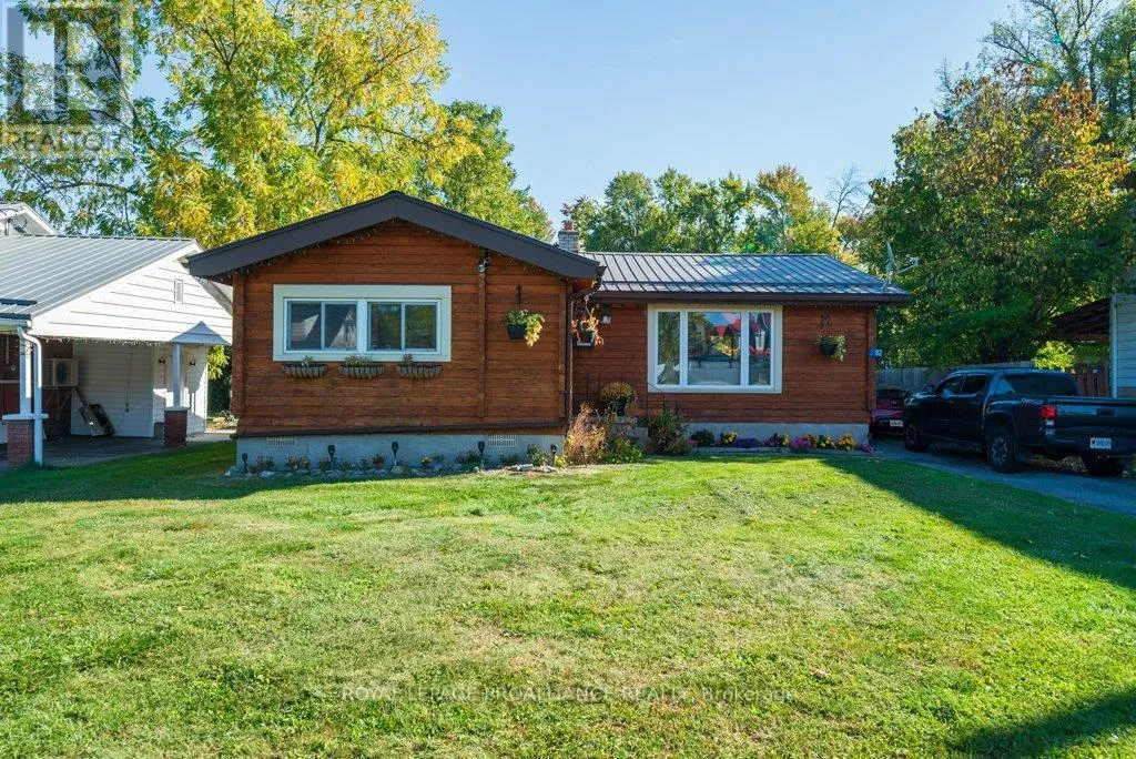 House for rent: 82 North Trent Street, Quinte West, Ontario K0K 2C0