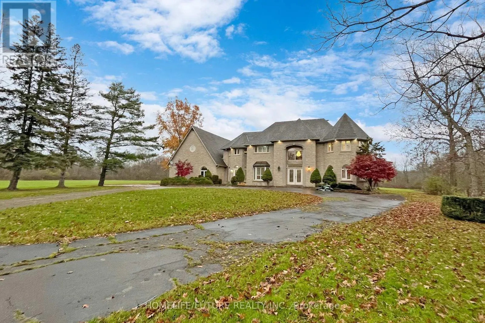 House for rent: 82 Pearson Road, Welland, Ontario L3B 5N4