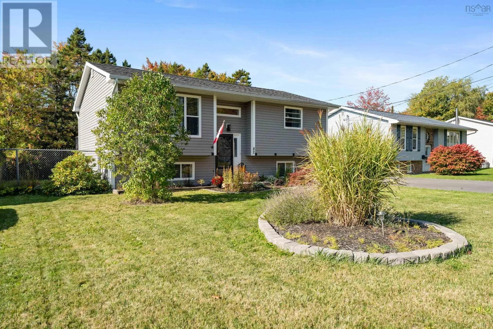 House for rent: 82 Sunnyvale Crescent, Lower Sackville, Nova Scotia B4E 2G9