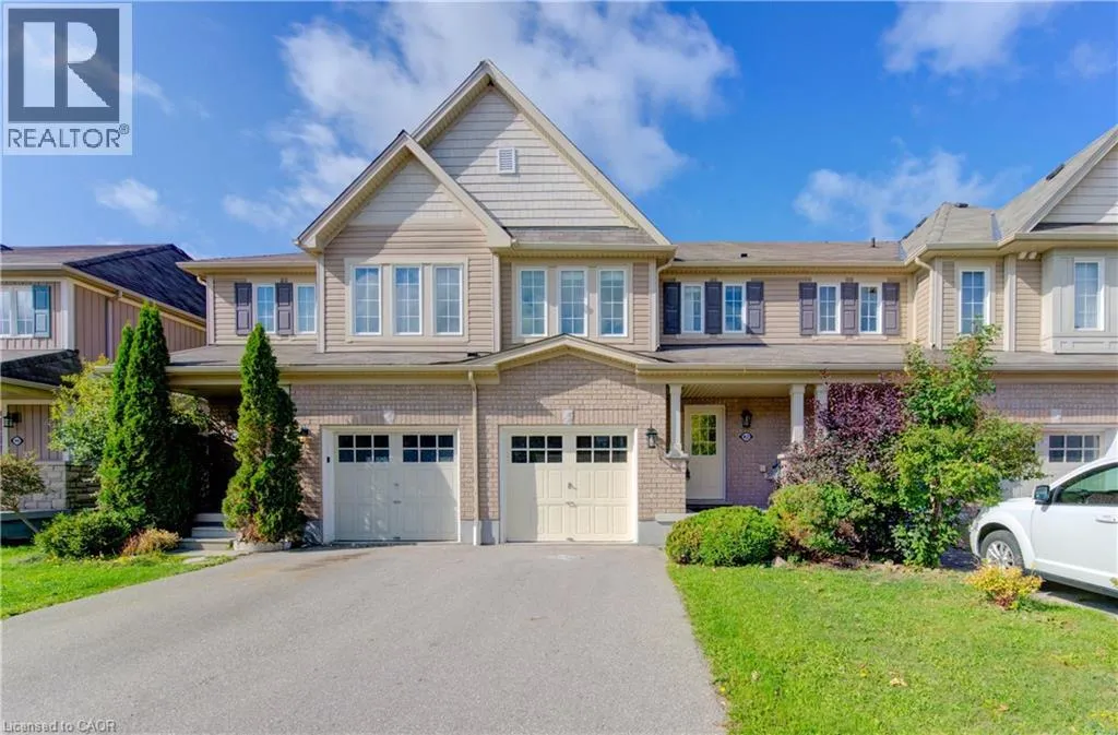 Row / Townhouse for rent: 82 Trowbridge Street, Breslau, Ontario N0B 1M0