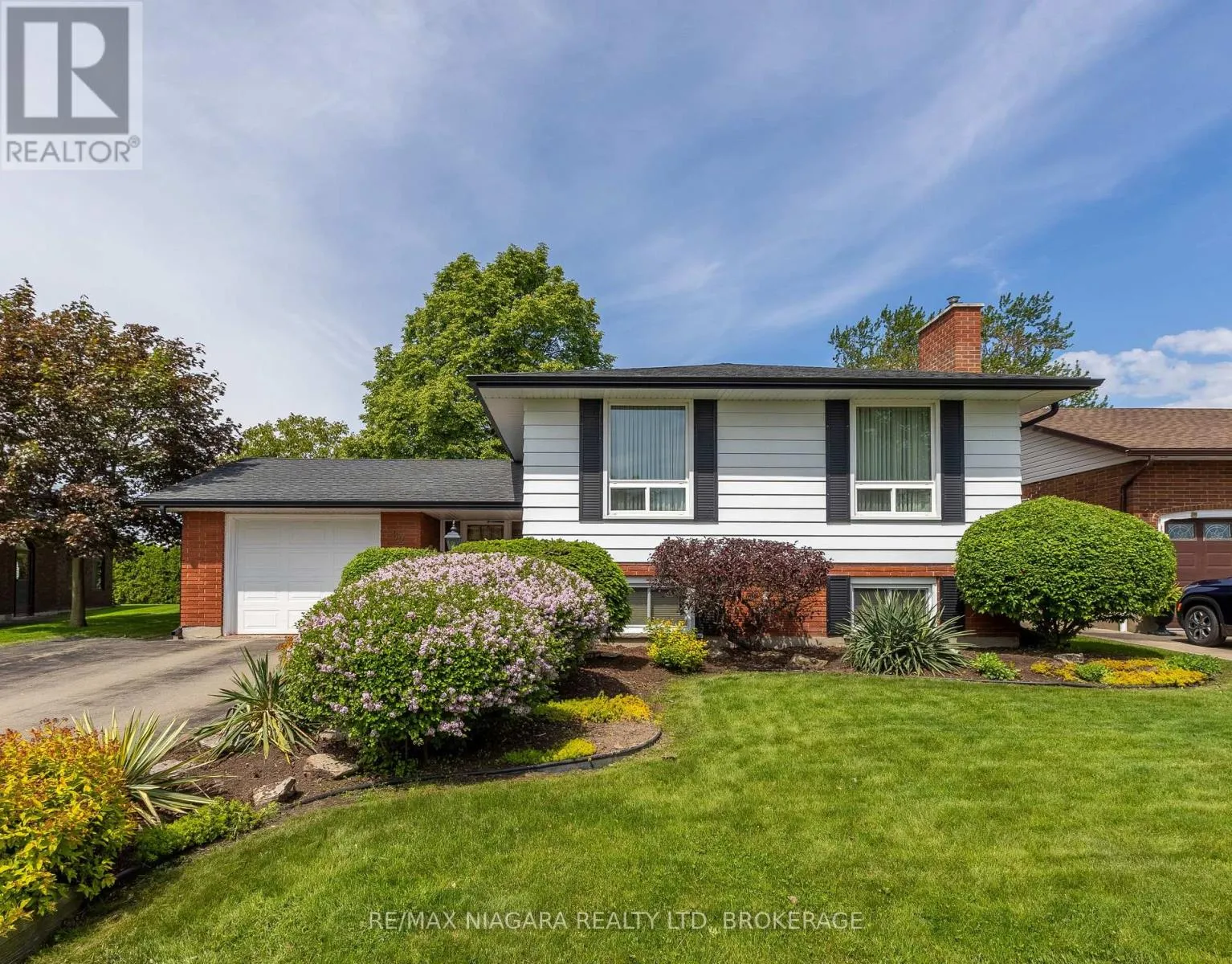 House for rent: 82 Westwood Crescent, Welland, Ontario L3C 4R3