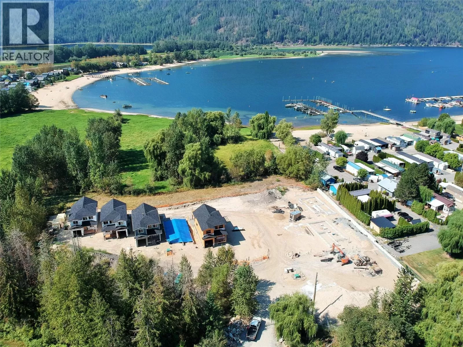 House for rent: 8200 97a Highway Unit# 8, Mara, British Columbia V0E 2K0