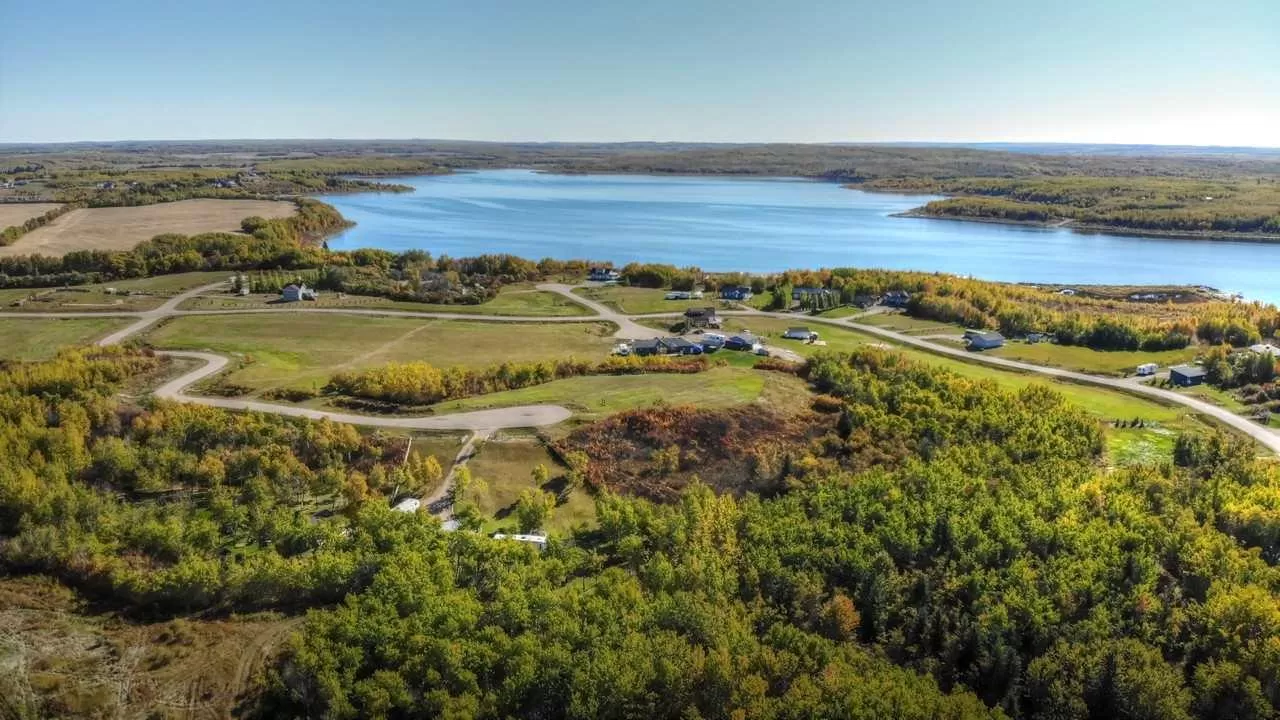 No Building for rent: 821 56316 Rr 113, Rural St. Paul County, Alberta T0B 4K0