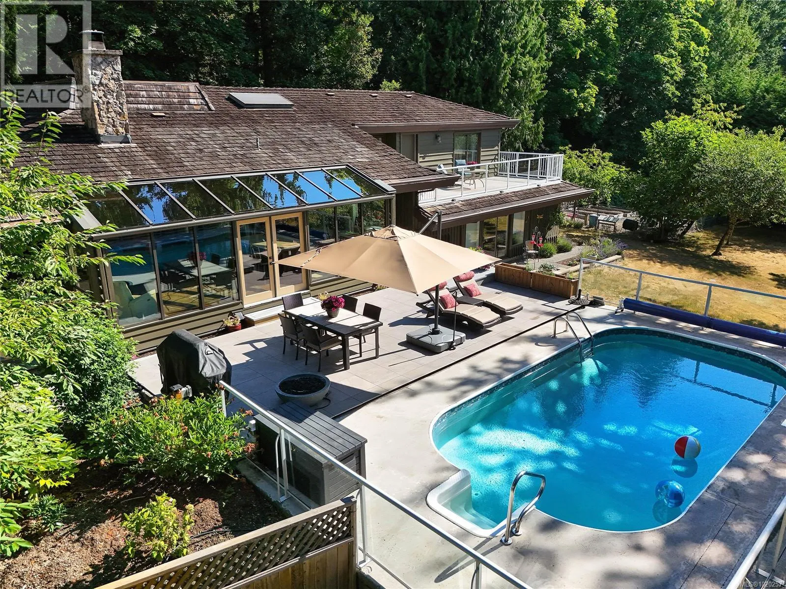 House for rent: 821 Dalkeith Ave, North Saanich, British Columbia V8L 5G7