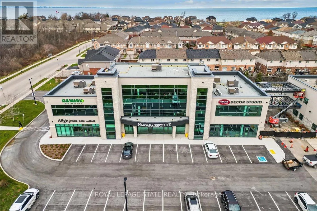 Offices for rent: 821 North Service Road, Hamilton, Ontario L8E 5C3