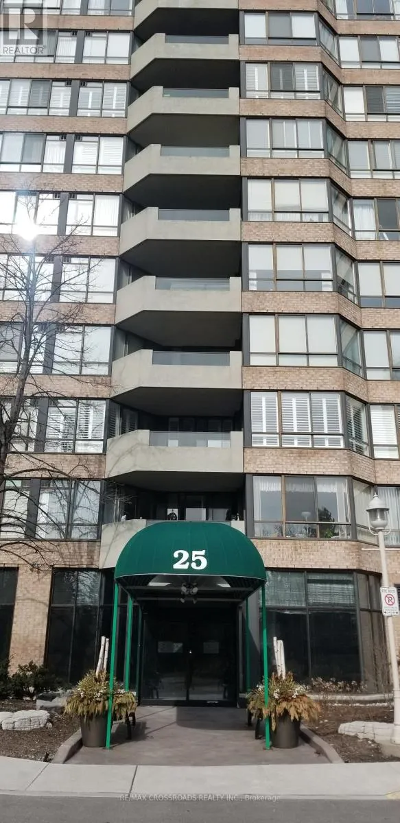 Apartment for rent: 823 - 25 Austin Drive, Markham, Ontario L3R 8H4