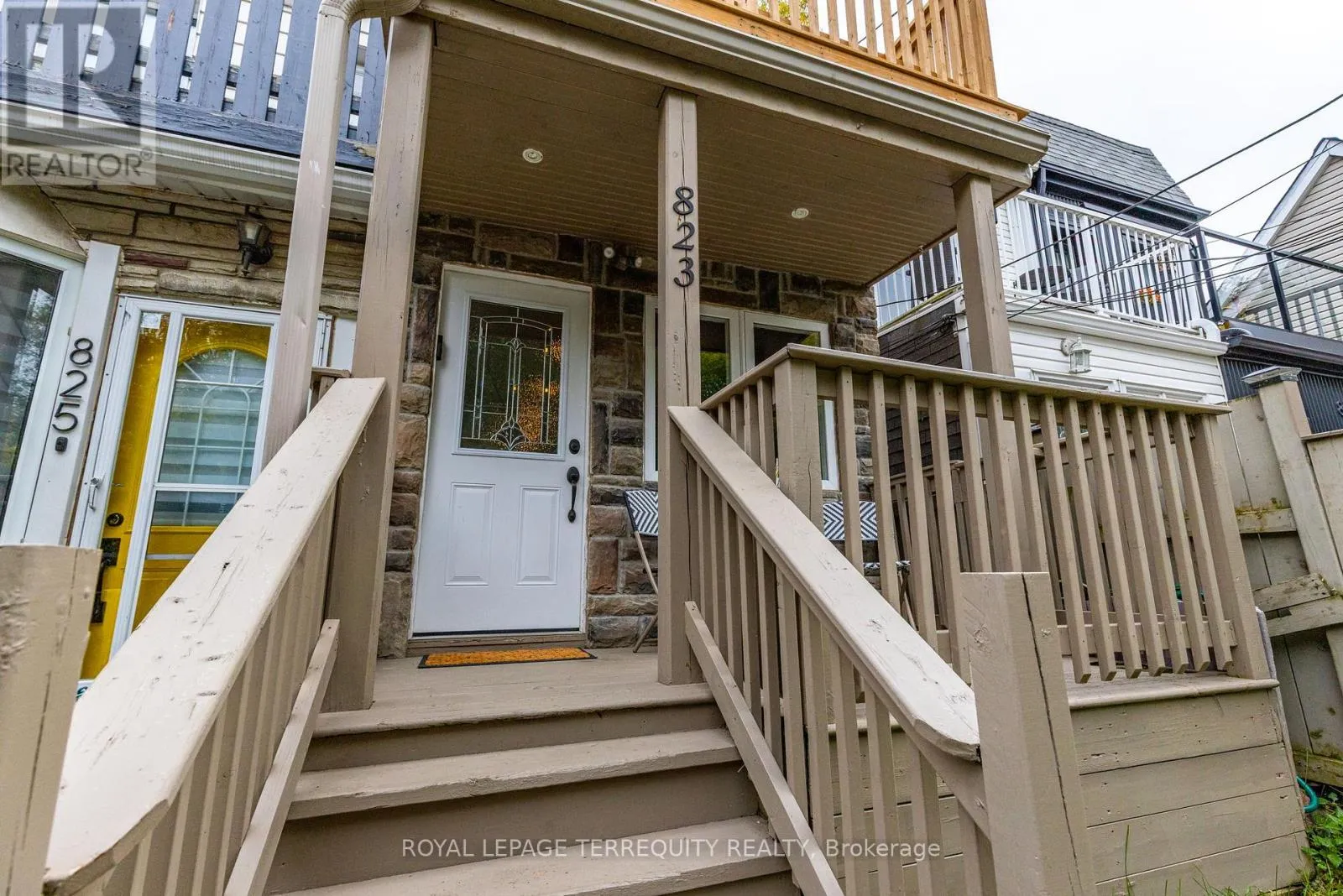 House for rent: 823 Craven Road, Toronto, Ontario M4L 2Z7