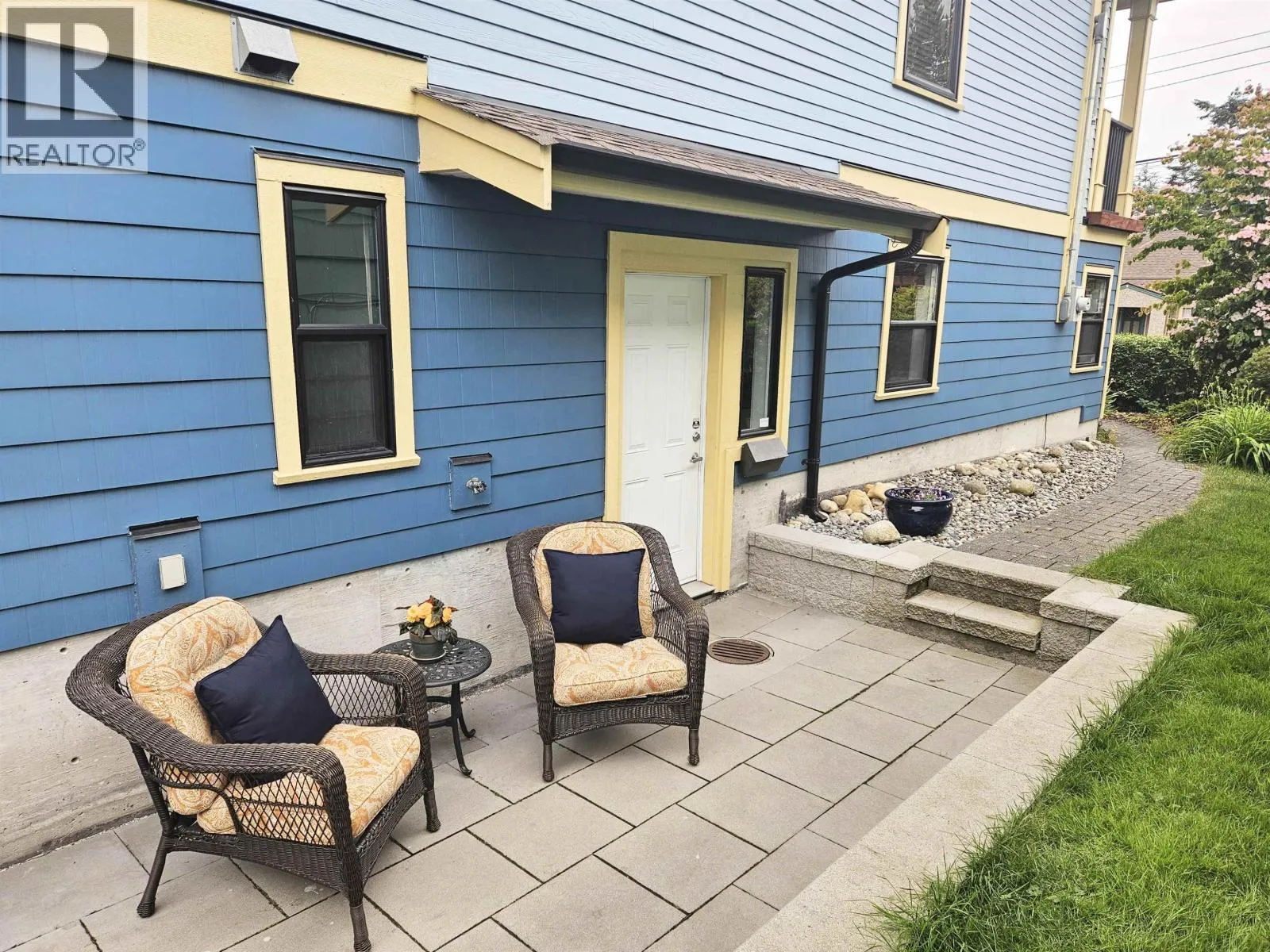 House for rent: 823 Edinburgh Street, New Westminster, British Columbia V3M 2V2