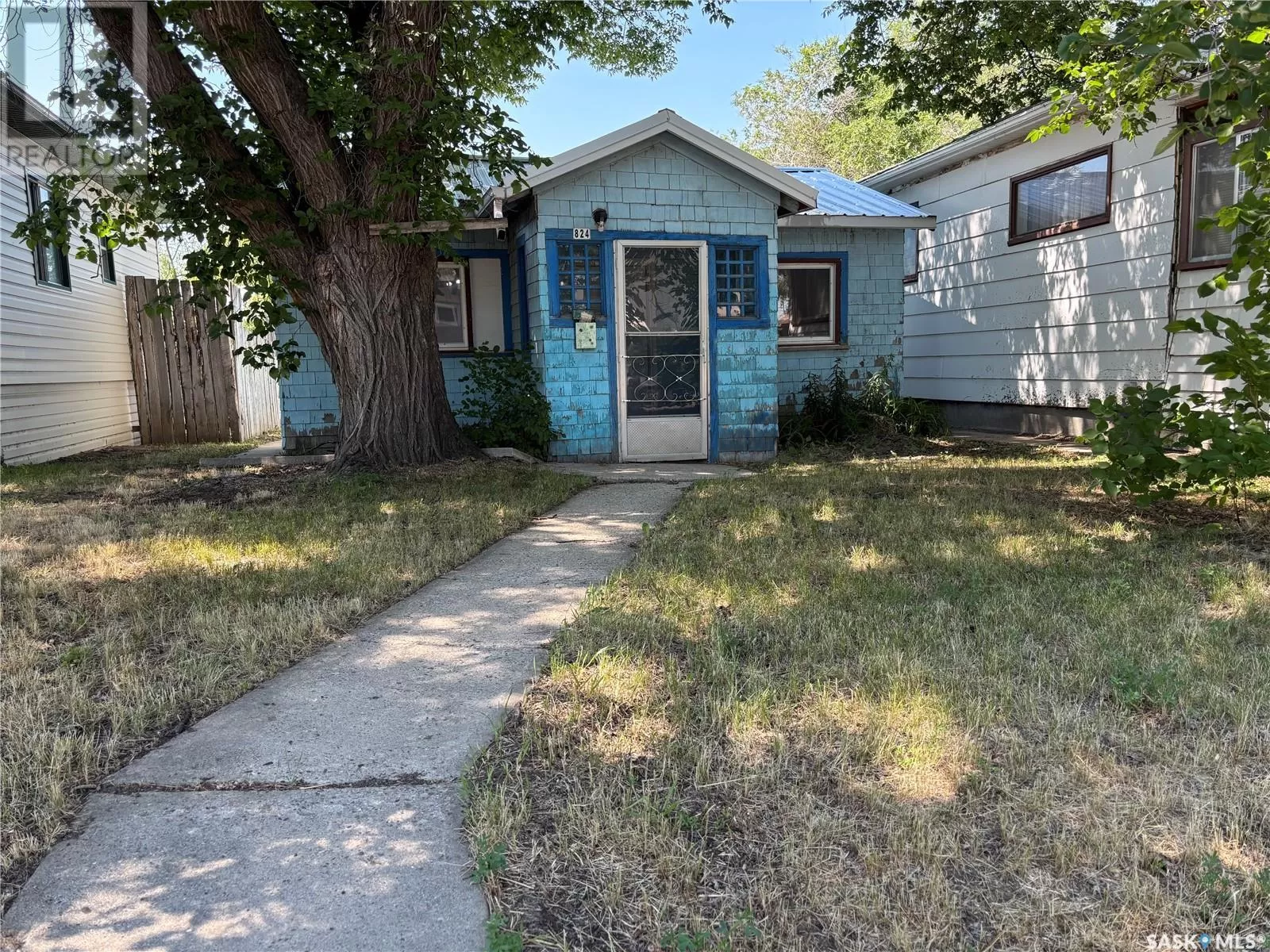 House for rent: 824 Cartier Avenue, Moose Jaw, Saskatchewan S6H 1M1