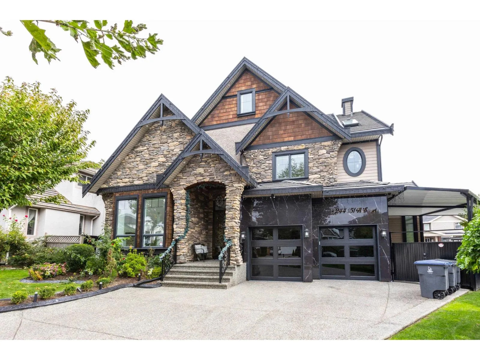 House for rent: 8244 151a Street, Surrey, British Columbia V3S 8R1