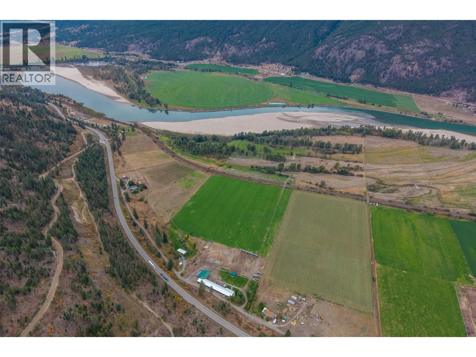 House for rent: 8245 Edwards Road, Kamloops, British Columbia V0E 1Z2