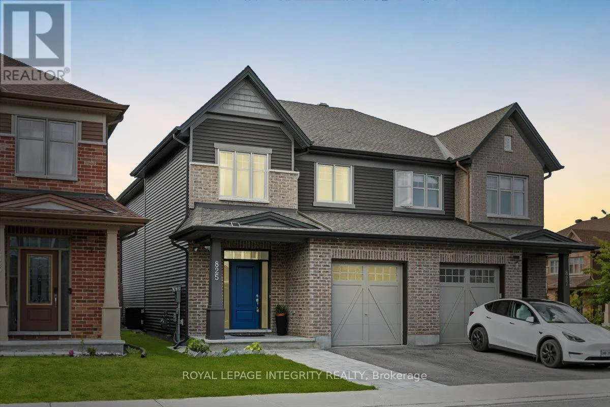 House for rent: 825 Indica Street, Ottawa, Ontario K2S 2J8