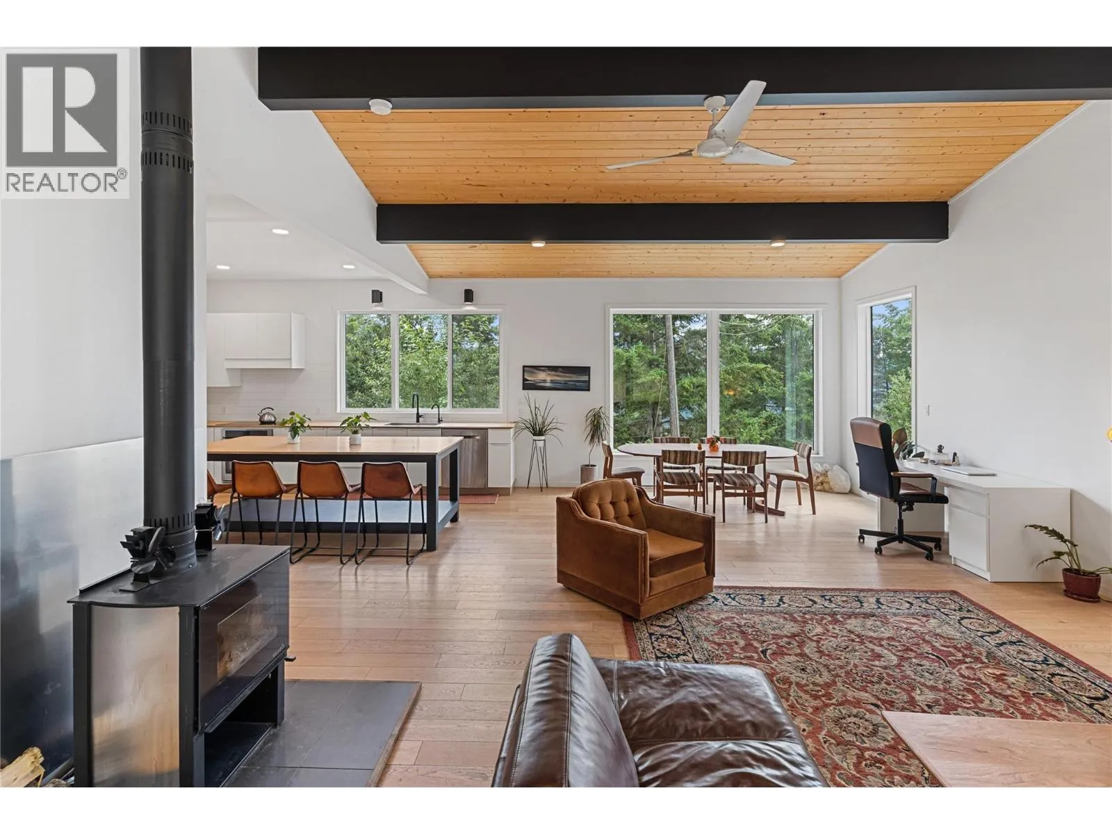 House for rent: 8250 Sun Valley Road, Joe Rich, British Columbia V1P 1J3