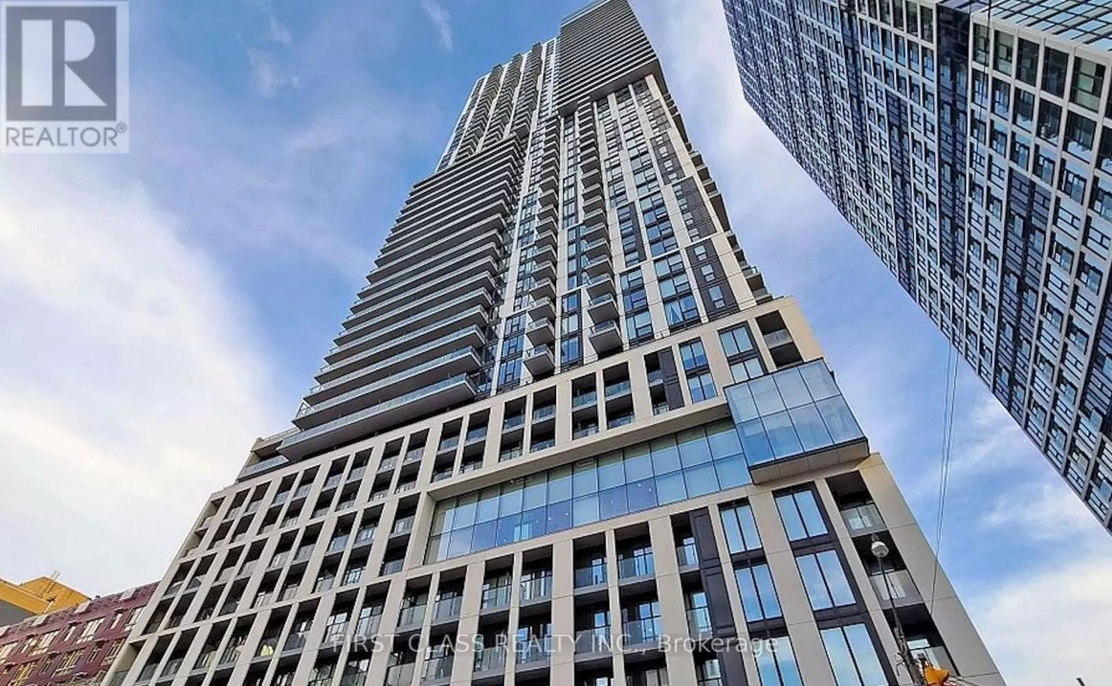 Apartment for rent: 826 - 251 Jarvis Street, Toronto, Ontario M5B 0C3