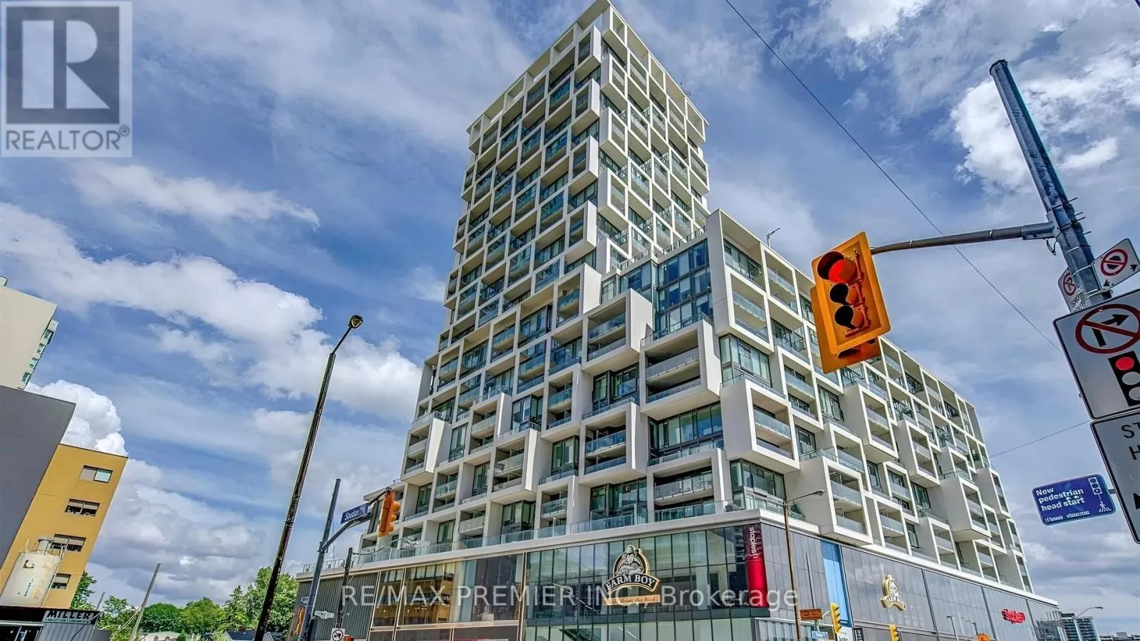 Apartment for rent: 826 - 8 Hillsdale Avenue E, Toronto, Ontario M4S 0B2