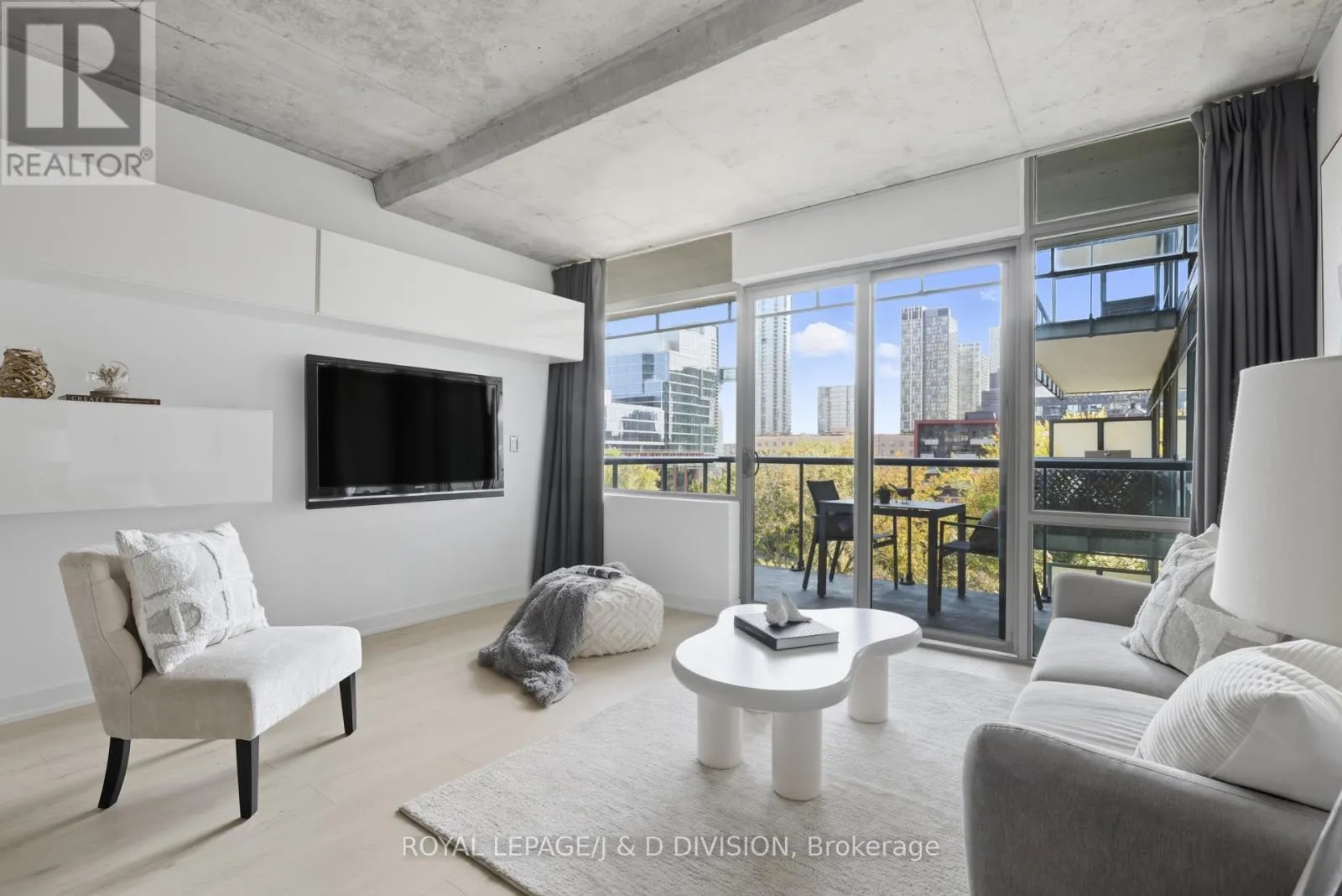 Apartment for rent: 828 - 55 Stewart Street, Toronto, Ontario M5V 2V1