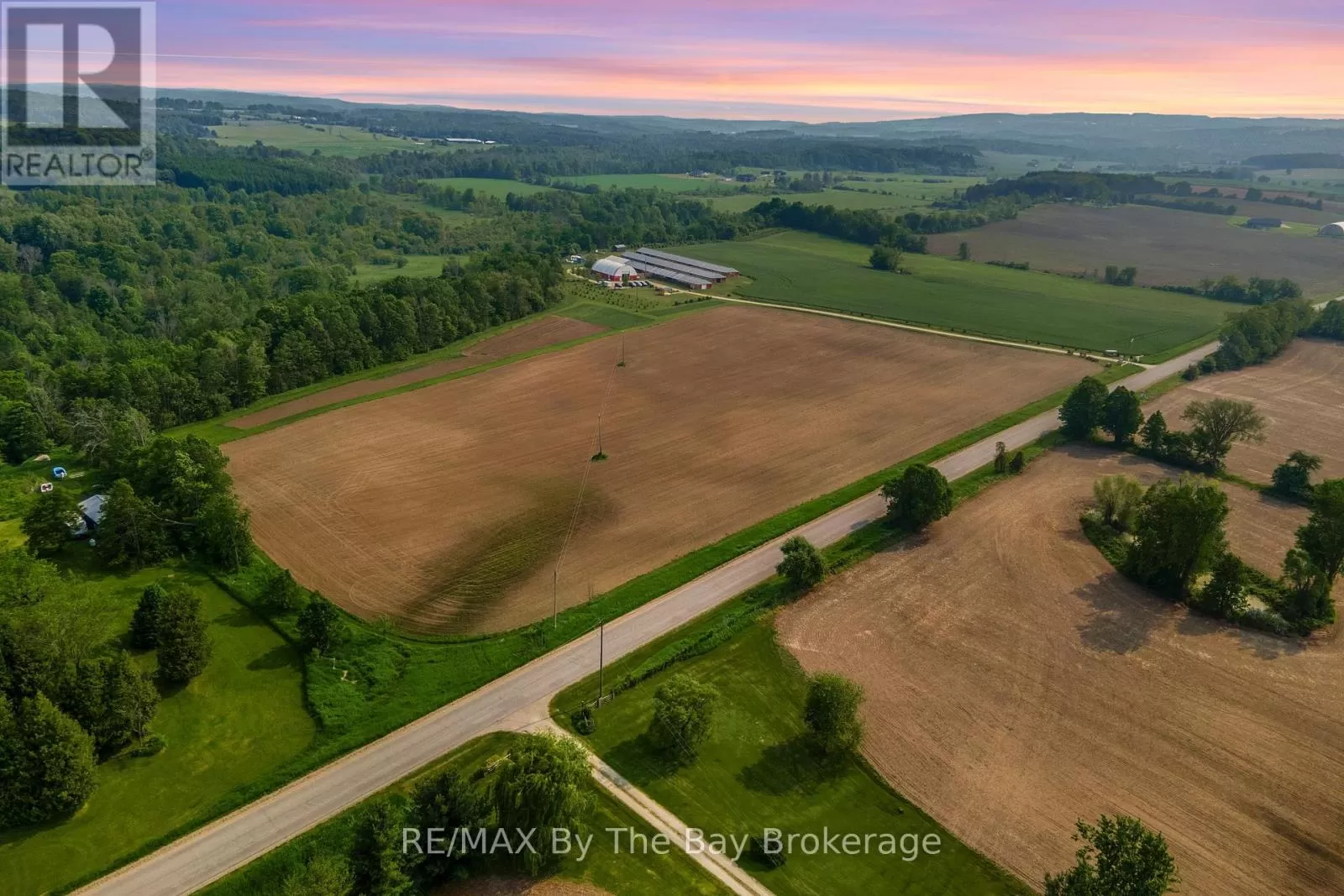 Unknown for rent: 828482 Mulmur Nottawasaga Townline, Mulmur, Ontario L9V 0Y9