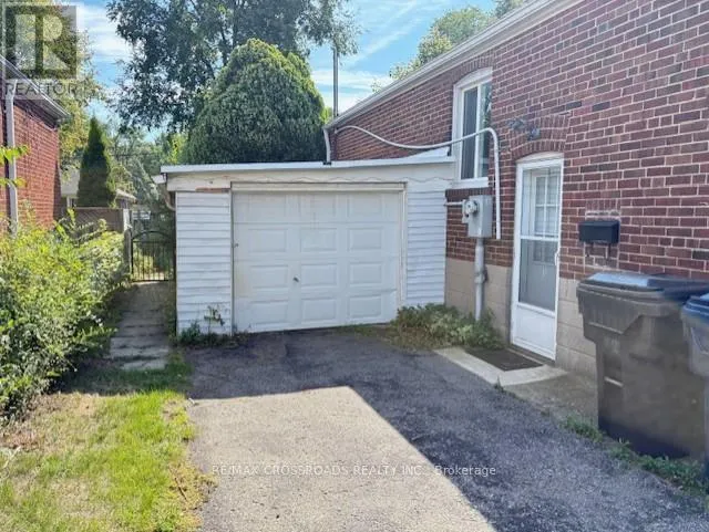 House for rent: 83 Clonmore Lower Level Drive, Toronto, Ontario M1N 1X9