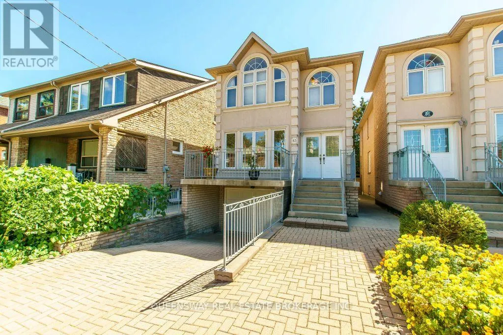 House for rent: 83 Floyd Avenue, Toronto, Ontario M4K 2B3