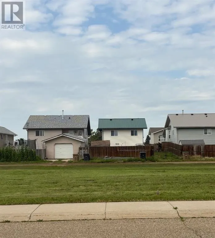 83 Upland Manor W, Brooks, Alberta T1R 1C5