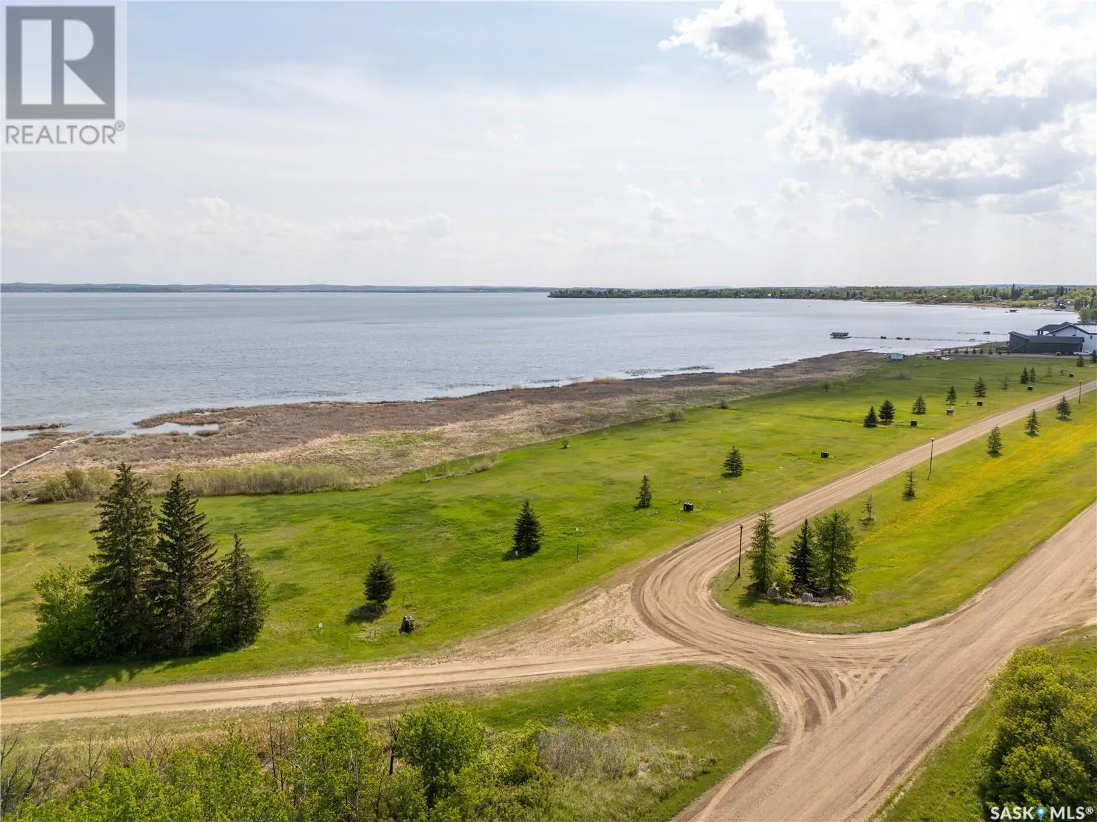 Unknown for rent: 830 Lakeshore Drive, Meota, Saskatchewan S0M 1X0