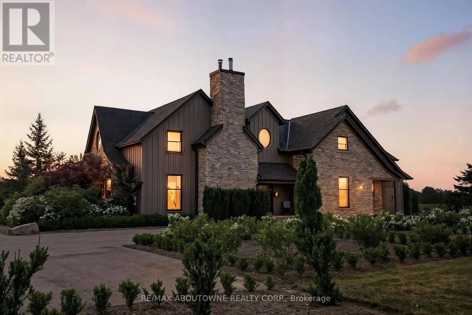 House for rent: 8301 Leeming Road, Hamilton, Ontario L0R 1W0