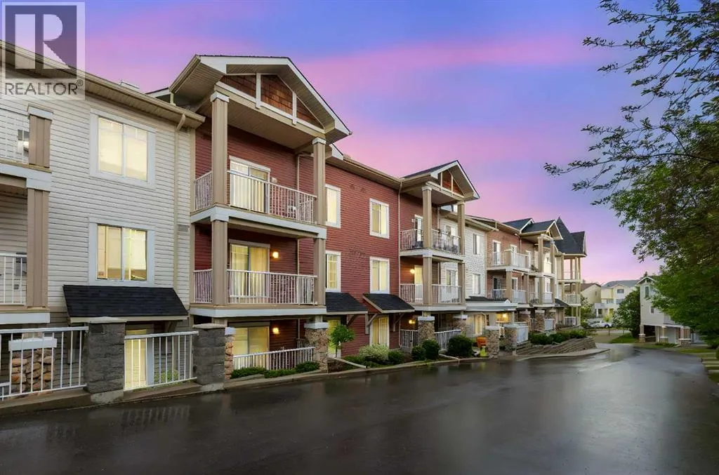 Apartment for rent: 8312, 70 Panamount Drive Nw, Calgary, Alberta T3K 6G7