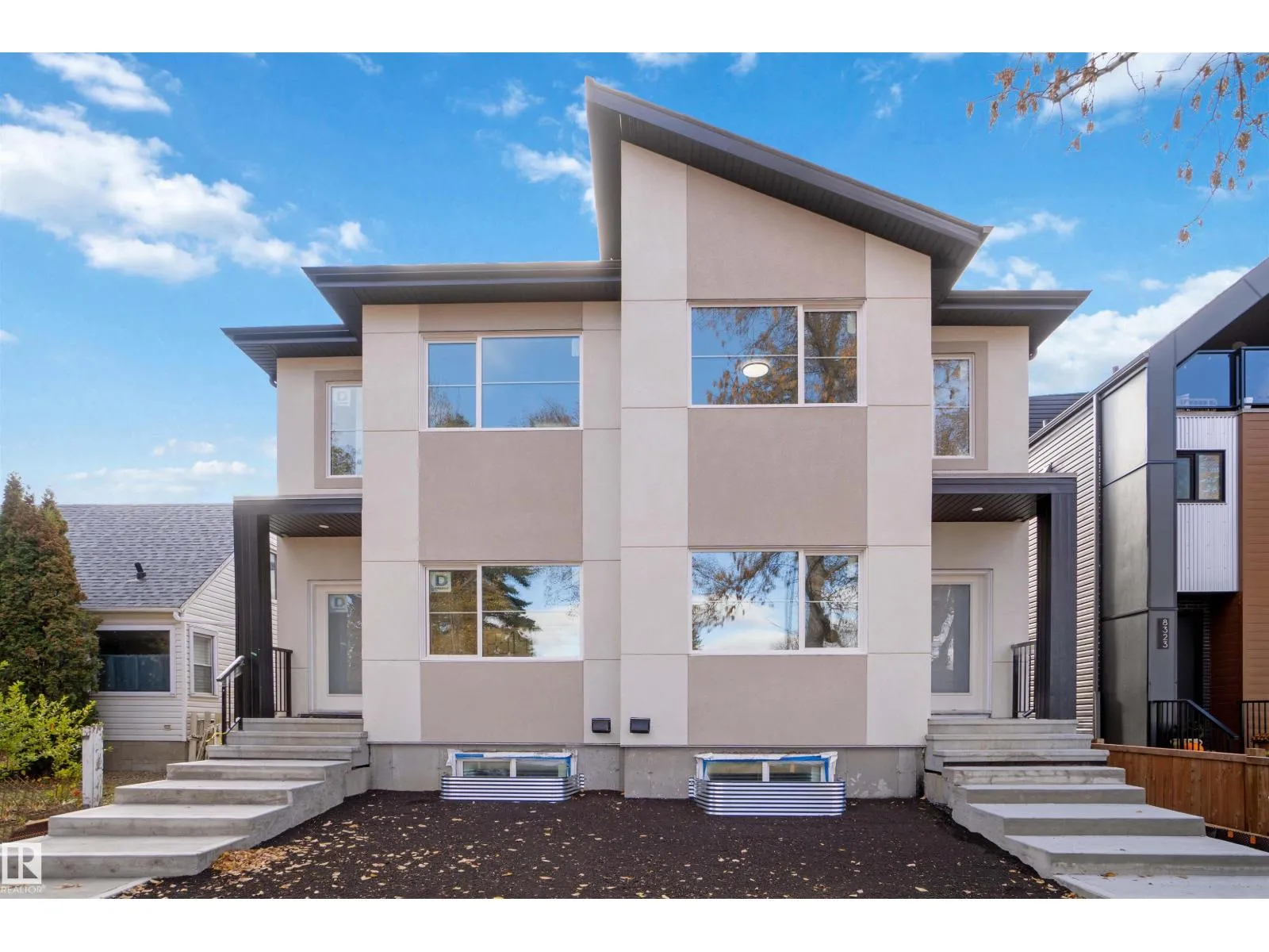 Duplex for rent: 8319 81ave Nw, Edmonton, Alberta T6C 0W1