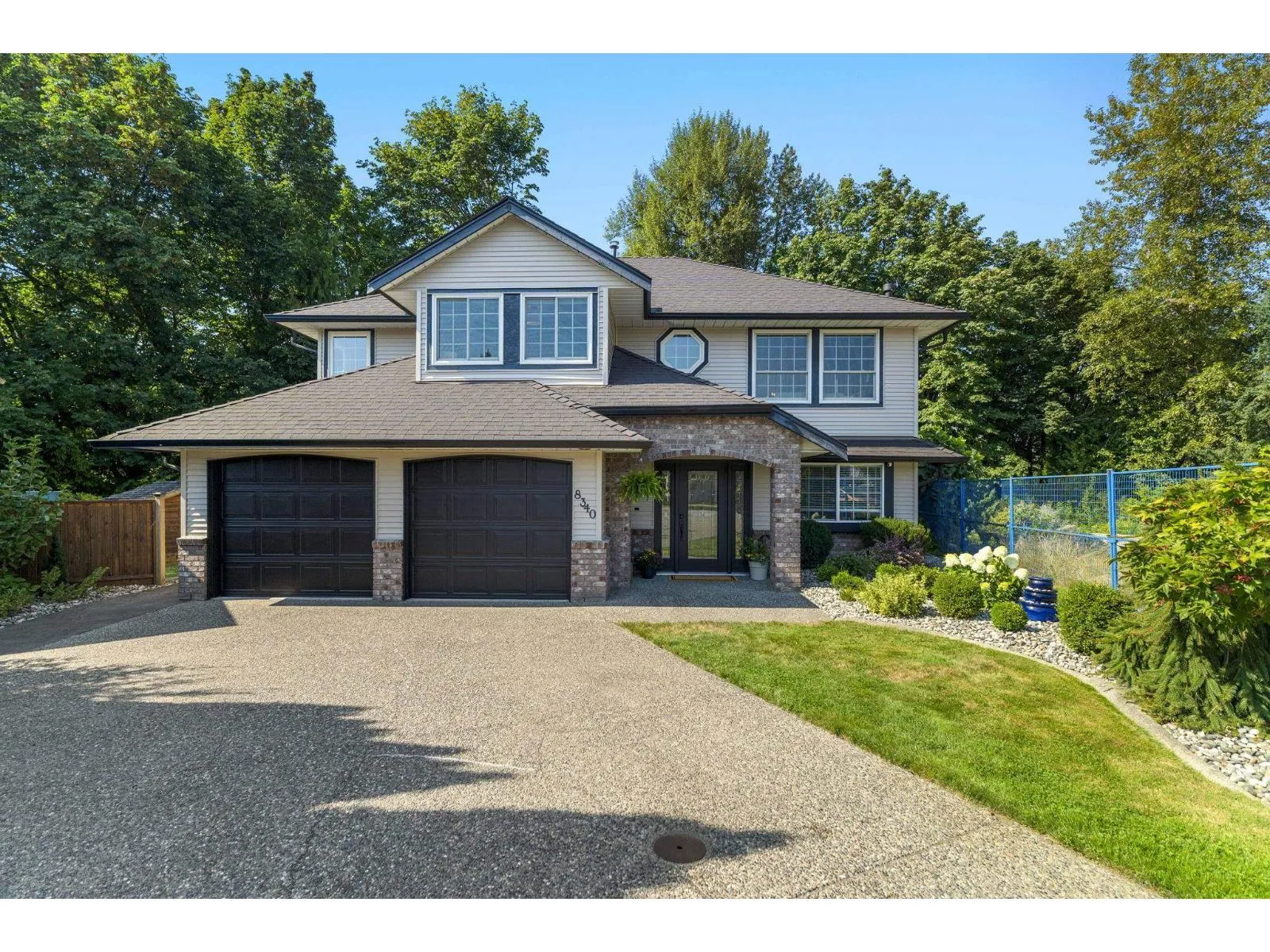 House for rent: 8340 Miller Crescent, Mission, British Columbia V2V 6H7