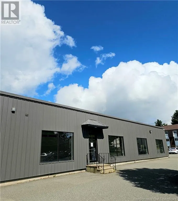 837 Prospect Street, Fredericton, New Brunswick E3B 5Y4