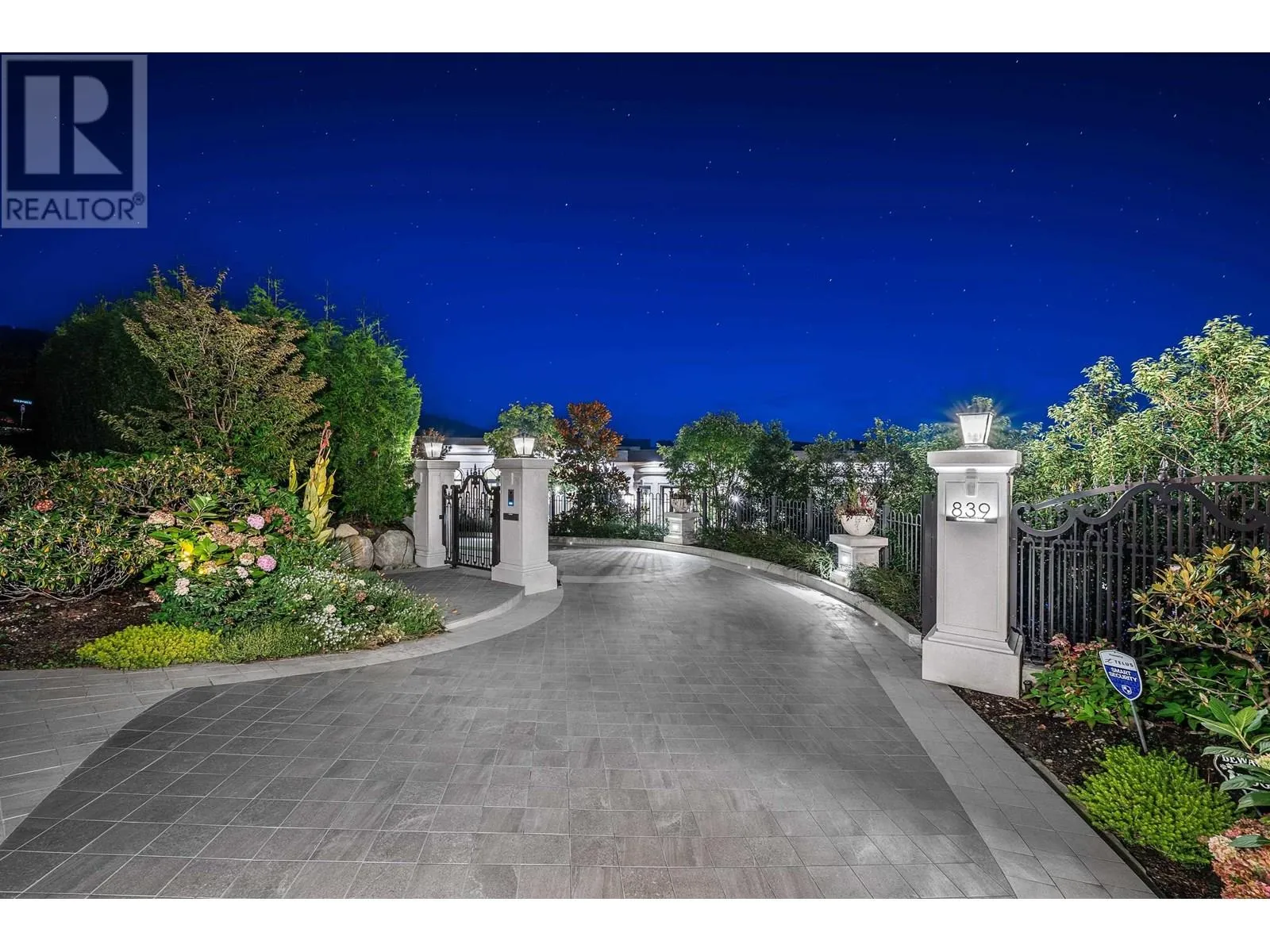 House for rent: 839 Eyremount Drive, West Vancouver, British Columbia V7S 2A8