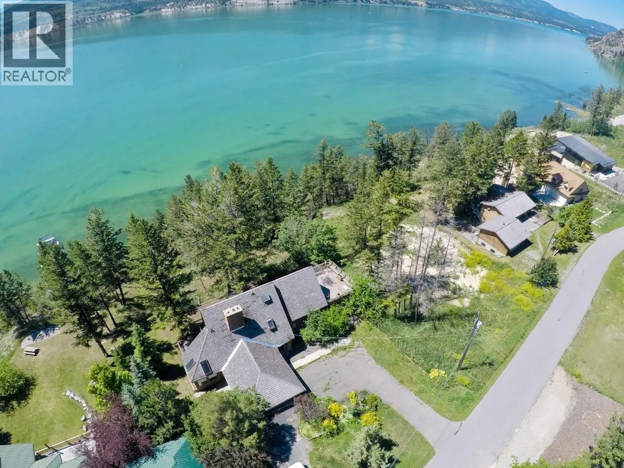 Other for rent: 8397 Richardson Crescent, Canal Flats, British Columbia V0B 1B0