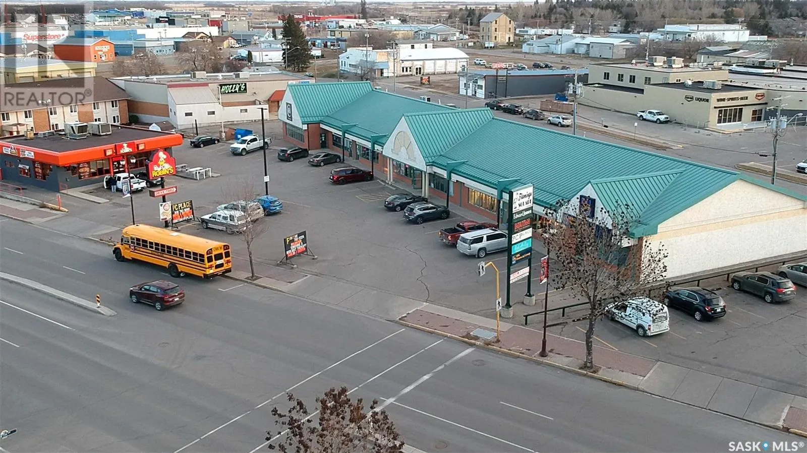 Retail for rent: 84 - 86 Broadway Street E, Yorkton, Saskatchewan S3N 0K9