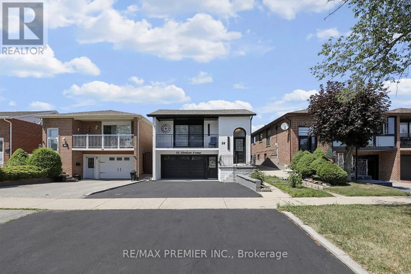 House for rent: 84 Aberdeen Avenue, Vaughan, Ontario L4L 1C2
