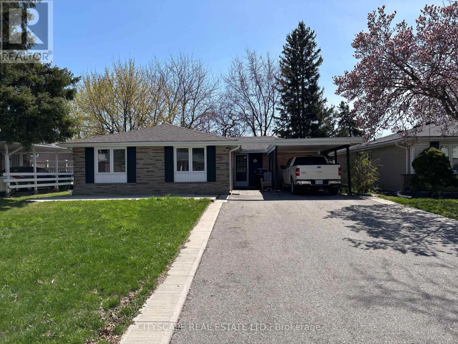 House for rent: 84 Bartley Bull Parkway, Brampton, Ontario L6W 2J6