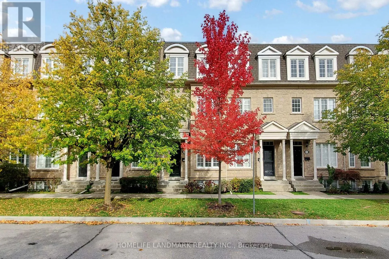 Row / Townhouse for rent: 84 Ellerslie Avenue, Toronto, Ontario M2N 1X8