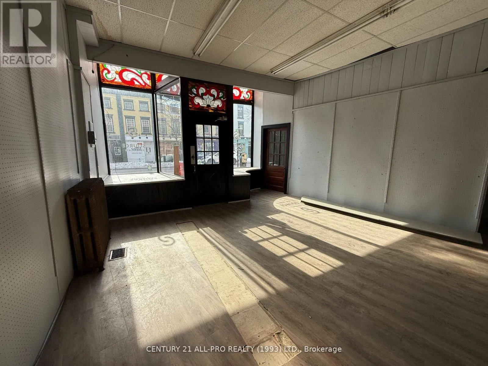 84 King Street W, Cobourg, Ontario K9A 2M3