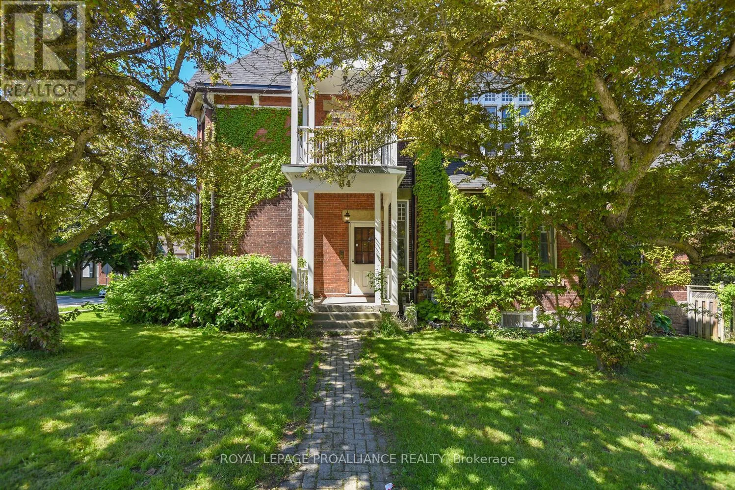 House for rent: 84 Park Street, Brockville, Ontario K6V 2G7