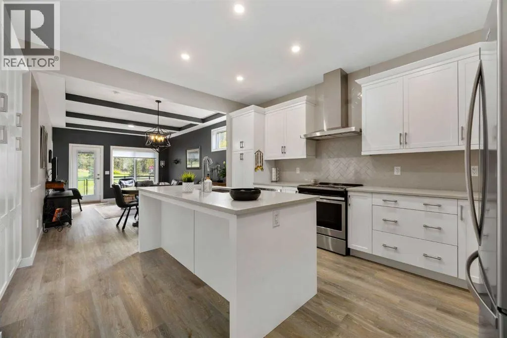 Duplex for rent: 84 Riviera Court, Cochrane, Alberta T4C 2V8