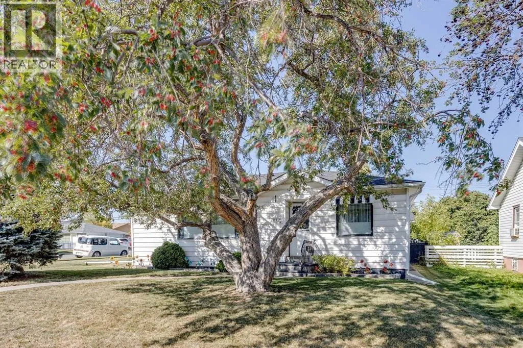 House for rent: 840 19 Avenue Nw, Calgary, Alberta T2M 0Z3