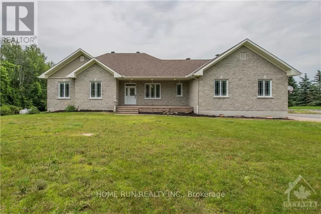 House for rent: 840 David Manchester Road, Ottawa, Ontario K0A 1L0