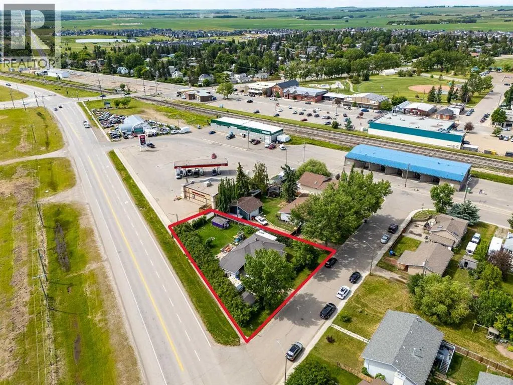 House for rent: 841 E Nanton Street, Carstairs, Alberta T0M 0N0